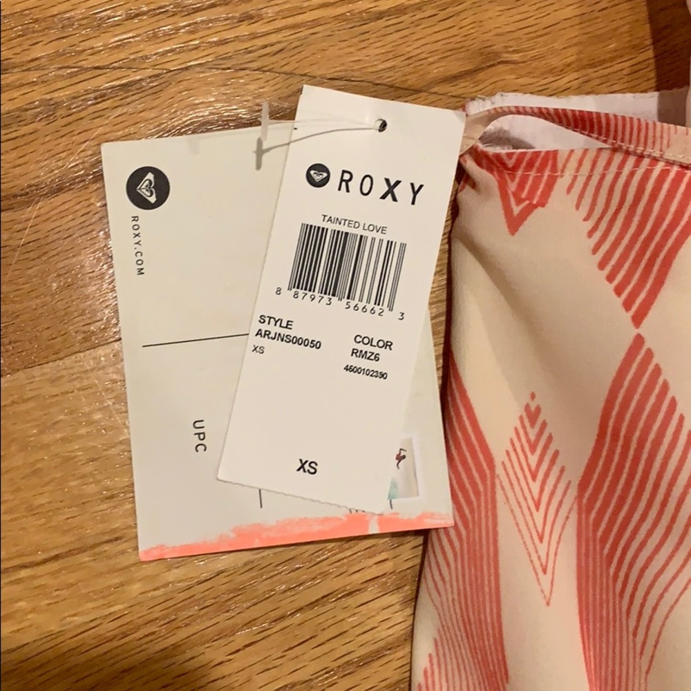 NWT Roxy romper - Picture 2 of 4